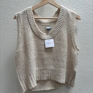 NWT American eagle Cream sweater vest